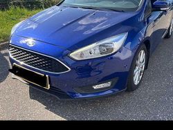 Blau Gebraucht 2015 Ford Focus Business Edition Limousine | 11.900 € (Fairer Preis)