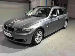 Grau Gebraucht 2011 BMW 320 Comfort Edition Kombi | 10.999 €
