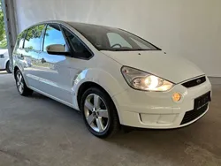 Weiß Gebraucht 2008 Ford S-MAX Titanium Van / Kleinbus | 4.550 € (Fairer Preis)