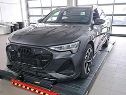 Daytonagrau perleffekt Gebraucht 2023 Audi e-tron S-Line SUV | 40.940 € (Fairer Preis)