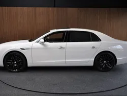 Weiß Gebraucht 2013 Bentley Flying Spur Limousine | 79.500 €