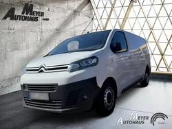 Weiß Gebraucht 2023 Citroën Jumpy Comfort Van / Kleinbus | 29.990 € (Etwas zu teuer)