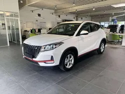 Weiß Gebraucht 2022 DFSK Fengon SUV | 14.690 € (Fairer Preis)