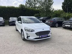 Frozen white Gebraucht 2019 Ford Focus Cool & Connect Kombi | 13.899 € (Guter Preis)