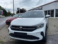Pure white Neu 2024 VW Taigo Life SUV | 21.350 € (Fairer Preis)