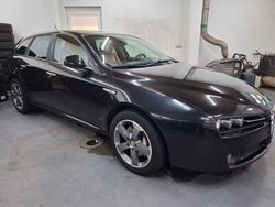 Schwarz Gebraucht 2007 Alfa Romeo 159 Distinctive Kombi | 2.990 € (Guter Preis)