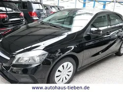Schwarz Gebraucht 2016 Mercedes A160 Business Limousine | 17.990 € (Etwas zu teuer)
