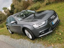 Grau Gebraucht 2013 Audi A4 Comfort Kombi | 10.000 € (Fairer Preis)