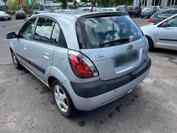 Grau Gebraucht 2008 Kia Rio 2 Kleinwagen | 2.400 € (Fairer Preis)