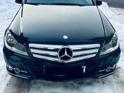 Schwarz Gebraucht 2013 Mercedes C180 Avantgarde Limousine | 9.499 € (Superpreis)