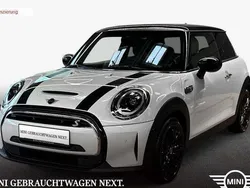 Weiß Gebraucht 2024 Mini Cooper SE Kleinwagen | 23.980 € (Fairer Preis)