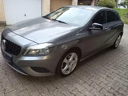 Grau Gebraucht 2015 Mercedes A180 Limousine | 7.900 € (Guter Preis)