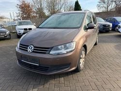 Braun Gebraucht 2011 VW Sharan Trendline Van / Kleinbus | 4.999 € (Superpreis)