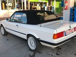 Weiß Gebraucht 1989 BMW 320 Cabriolet Shadowline Cabrio | 33.500 €