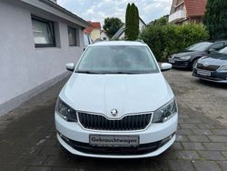 Weiß Gebraucht 2016 Skoda Fabia Ambition Kleinwagen | 4.900 € (Fairer Preis)