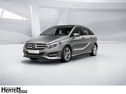 Grau Gebraucht 2018 Mercedes B200 Urban Van / Kleinbus | 20.990 € (Etwas zu teuer)