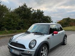 Silber Gebraucht 2002 Mini Cooper Kleinwagen | 1.550 € (Guter Preis)