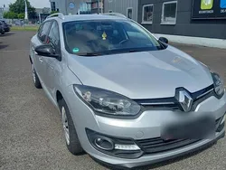 Silber Gebraucht 2015 Renault Mégane GrandTour Kombi | 4.600 € (Superpreis)