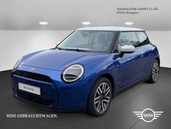 Blau Gebraucht 2024 Mini Cooper Classic Kleinwagen | 32.445 € (Fairer Preis)