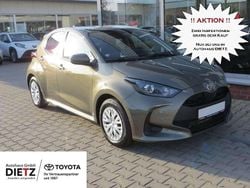 Oxide bronze Gebraucht 2024 Toyota Yaris Business Edition Kleinwagen | 21.480 € (Guter Preis)