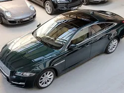 British racing green Gebraucht 2016 Jaguar XJ Premium Luxury Limousine | 29.990 € (Teuer)
