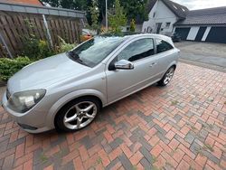 Silber Gebraucht 2007 Opel Astra GTC Edition Coupé | 2.500 € (Fairer Preis)