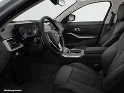Grau Gebraucht 2023 BMW 318 Kombi | 31.430 € (Fairer Preis)