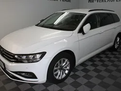 Weiß Gebraucht 2021 VW Passat Business Kombi | 21.600 € (Guter Preis)