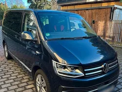 Blau Gebraucht 2015 VW T6 Van | 29.900 € (Teuer)
