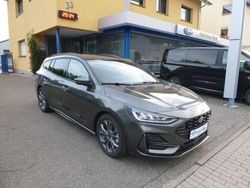Magneticgrau Gebraucht 2024 Ford Focus ST-Line X Kombi | 28.690 € (Fairer Preis)