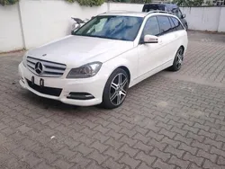 Weiß Gebraucht 2012 Mercedes C220 Kombi | 7.600 € (Fairer Preis)