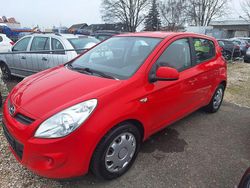 Rot Gebraucht 2009 Hyundai i20 Comfort Limousine | 1.300 € (Fairer Preis)