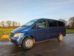Blau Gebraucht 2009 Mercedes Viano Van / Kleinbus | 8.650 €