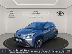 Celestite grey (1k3)/ black mi Gebraucht 2024 Toyota Aygo X Basis SUV | 14.250 € (Guter Preis)