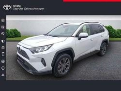 Platinum white pearl mc. Gebraucht 2023 Toyota RAV4 Hybrid Team SUV | 36.750 € (Fairer Preis)