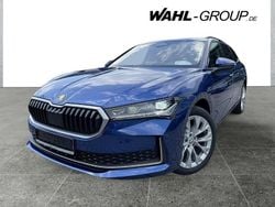 Blau Gebraucht 2024 Skoda Superb Selection Kombi | 41.985 €