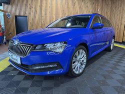 Blau Gebraucht 2023 Skoda Superb Kombi | 27.990 € (Teuer)
