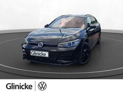 Grenadillschwarz metallic Neu 2025 VW Passat R-line Kombi | 58.450 € (Teuer)