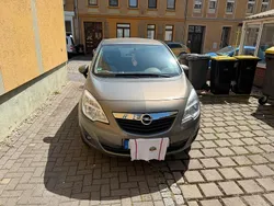 Braun Gebraucht 2011 Opel Meriva Van / Kleinbus | 4.000 € (Superpreis)