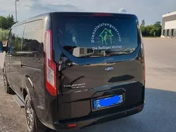 Schwarz Gebraucht 2019 Ford Tourneo Custom Titanium X Van / Kleinbus | 32.950 € (Fairer Preis)