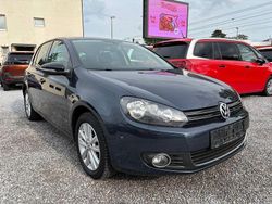 Blau Gebraucht 2011 VW Golf VI Style Kleinwagen | 9.990 € (Etwas zu teuer)