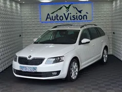 Weiß Gebraucht 2014 Skoda Octavia Elegance Kombi | 10.950 € (Etwas zu teuer)