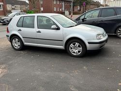 Silber Gebraucht 2001 VW Golf IV Kleinwagen | 1.950 € (Fairer Preis)