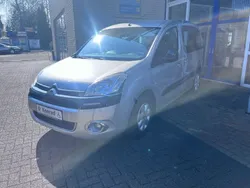Grau Gebraucht 2013 Citroën Berlingo SELECTION Van / Kleinbus | 8.200 € (Fairer Preis)
