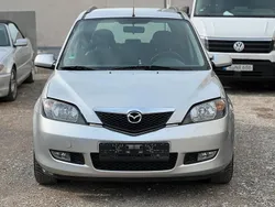 Silber Gebraucht 2003 Mazda 2 Kleinwagen | 2.100 € (Etwas zu teuer)