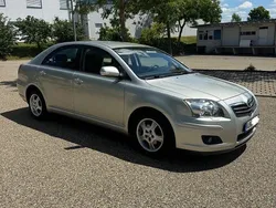 Silber Gebraucht 2006 Toyota Avensis Limousine | 2.999 € (Fairer Preis)