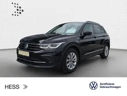 Deep black perleffekt Gebraucht 2021 VW Tiguan Life SUV | 22.985 € (Guter Preis)