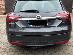 Schwarz Gebraucht 2013 Opel Insignia Kombi | 6.300 € (Etwas zu teuer)