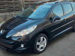 Schwarz Gebraucht 2010 Peugeot 207 Premium Kombi | 2.500 € (Fairer Preis)