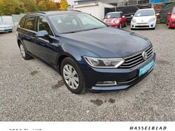 Blau Gebraucht 2016 VW Passat Comfortline Kombi | 11.499 € (Guter Preis)